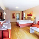 Wohlfuehlhotel Sonnengarten Uberlingen