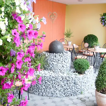 Hotel Wohlfuehlhotel Sonnengarten 3*